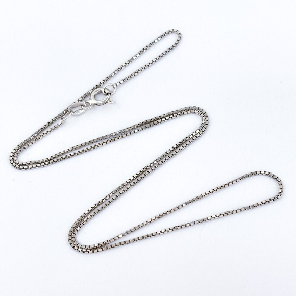 Vintage Italy Sterling Silver 925 1.1mm Box Chain Necklace 18.5" - Picture 1 of 3